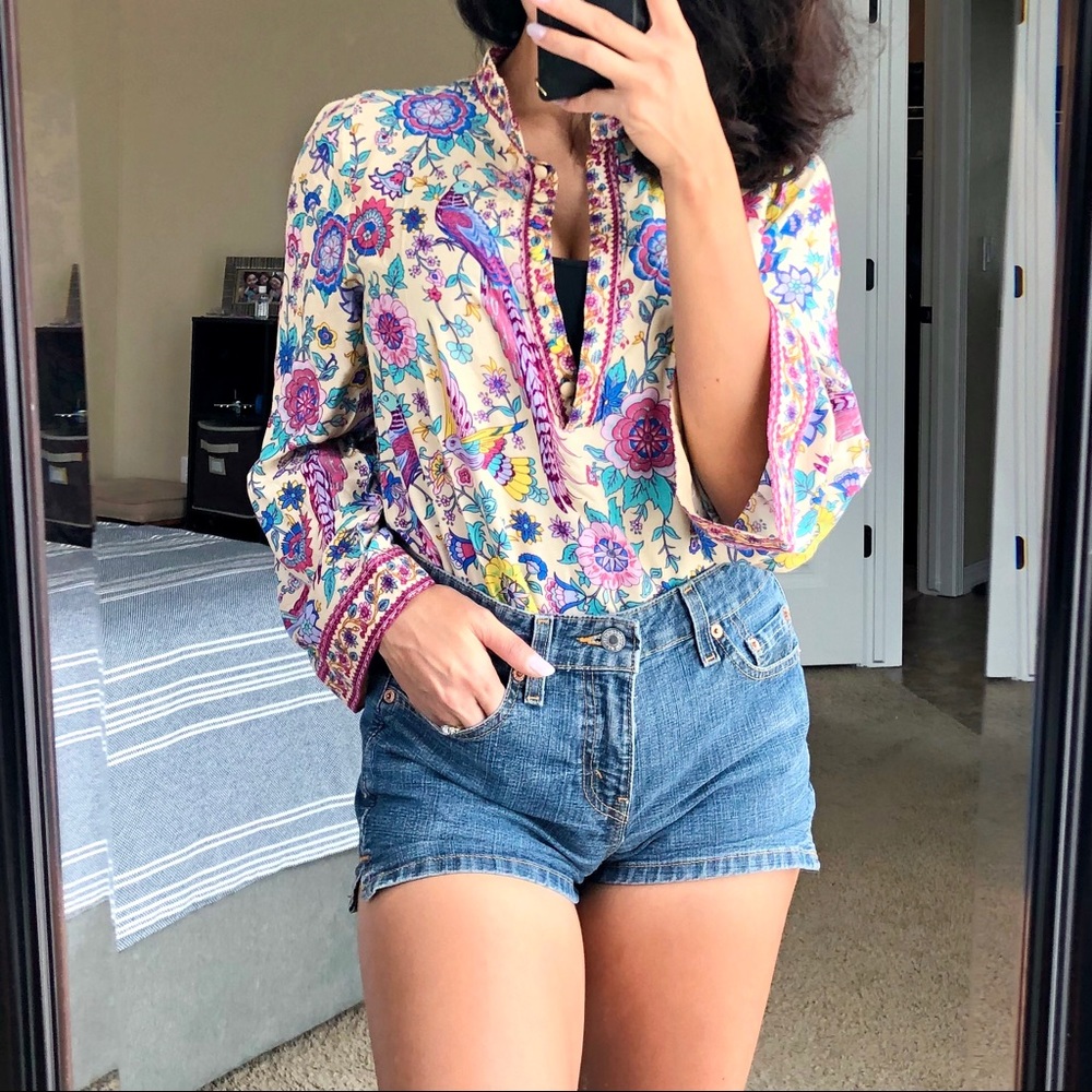 TDDPSSHDP Vibrant Boho Bird Floral Popover Blouse